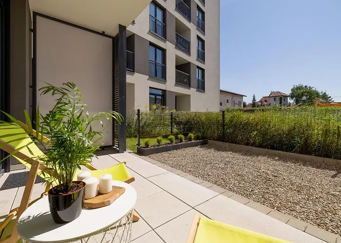 Apartment With Parking & Terrace Near Zalew Bagry By Renters Prestige