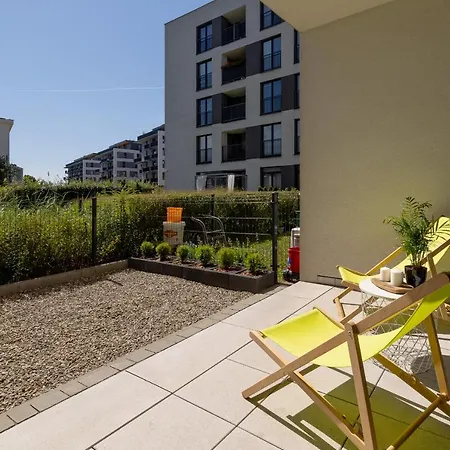 With Parking & Terrace Near Zalew Bagry By Renters Prestige Apartman *